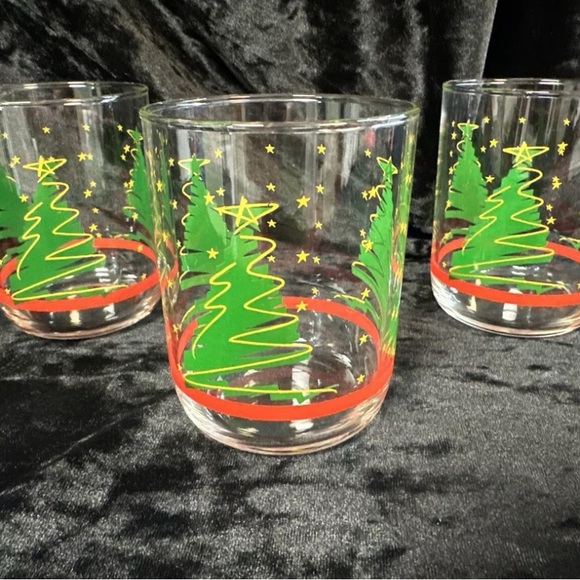 7 New Libbey Christmas Tree 8 Oz Glasses Green Gold Stars Red Stripe Item 438 - Picture 2 of 9